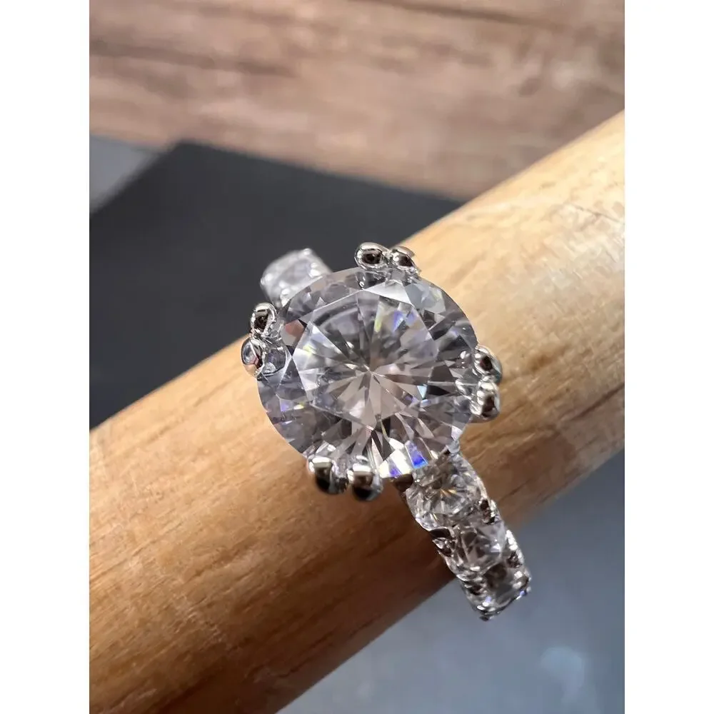 Cubic zirconia sterling silver ring size 7